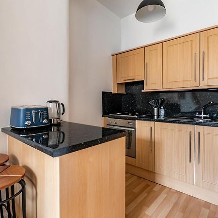 Amazing Apartments - Dalgety St - Near Holyrood Edinburgh Kültér fotó