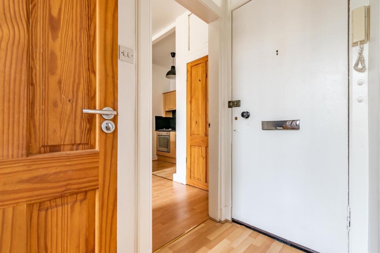 Amazing Apartments - Dalgety St - Near Holyrood Edinburgh Kültér fotó